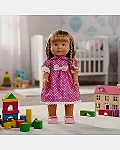 City Girl Şarkı Söyleyen ve Yürüyen Bebek 43 Cm