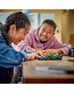 LEGO Speed Champions Aston Martin Aramco F1 AMR24 Yarış Arabası 77245