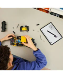 LEGO Technic Volvo L120 Electric Tekerlekli Yükleyici 42209