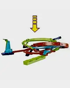 Hot Wheels Bumerang Çemberli Yarış Pisti HTK16