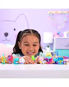 Gabby’s Dollhouse Mercat & Spa Chair Figür ve Aksesuar Seti