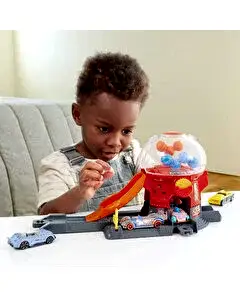 Hot Wheels Şehir Hayatı Serisi Şekerleme Dükkanı JBM62