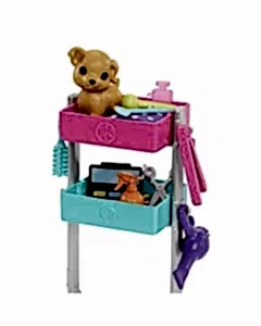 Barbie Malibu Stilist Bebek Oyun Seti HNK95