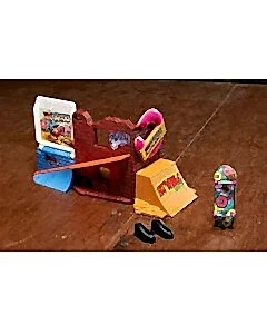 Hot Wheels Skate Parmak Kaykay Macerasına Başlangıç Seti Donut Skatepark