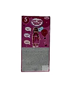 City Girl Şarkı Söyleyen ve Yürüyen Bebek 43 Cm