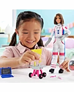 Barbie Deluxe Astronot Kariyer Bebeği HRG45