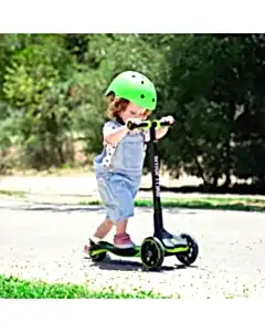 SmarTrike Xtend Büyüyebilen Ride On Scooter Lime