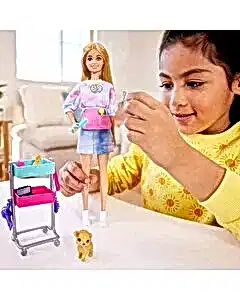 Barbie Malibu Stilist Bebek Oyun Seti HNK95