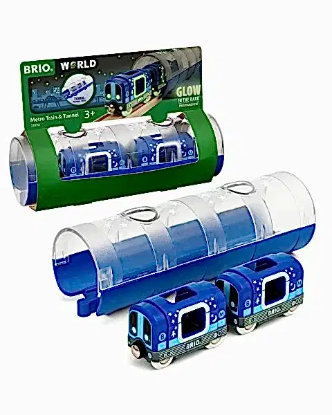 Brio Karanlıkta Parlayan Metro Treni ve Tünel