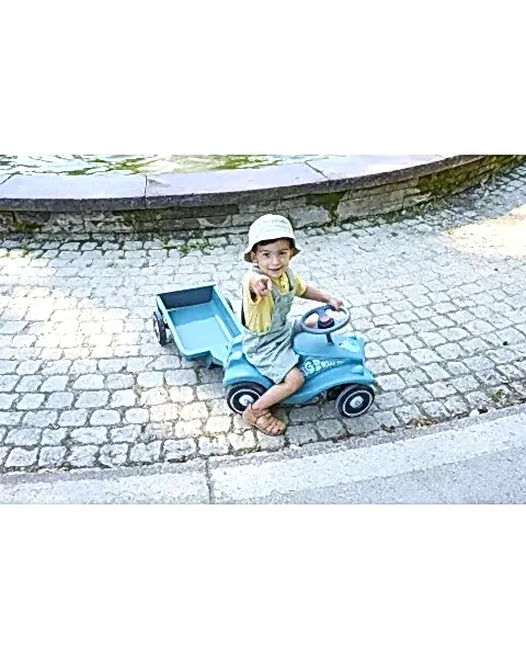 BIG Bobby Car Classic Eco 2.0 ve Römork Bin Git Araba