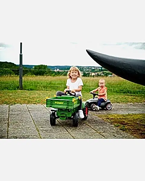 BIG Fendt Ekipman Taşıyıcı Çocuk Traktörü
