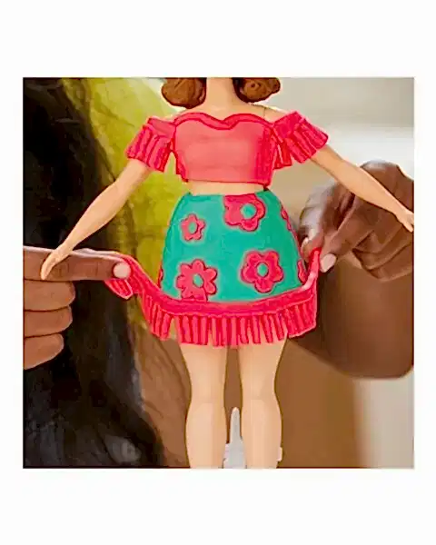 Play Doh Barbie Çiçekli ve Püsküllü Seti G1360