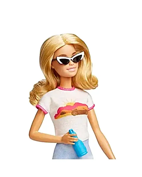 Barbie Seyahatte Bebeği ve Aksesuarları HJY18
