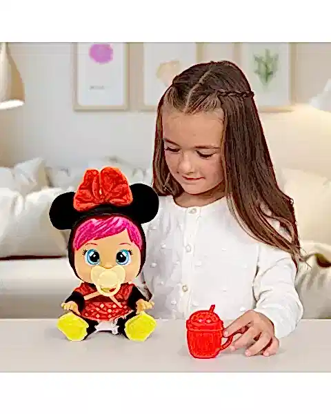 Cry Babies Love and Care Minnie 923784