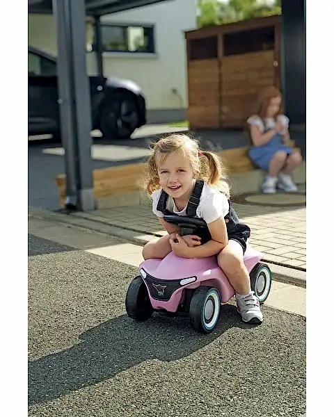 BIG Bobby Car Neo Pembe Bingit Araba