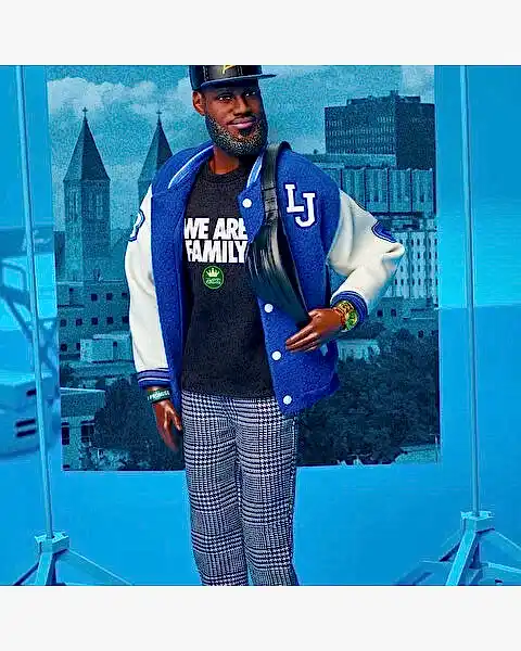 Barbie Signature LeBron James Kenbassadors Bebek HRM33