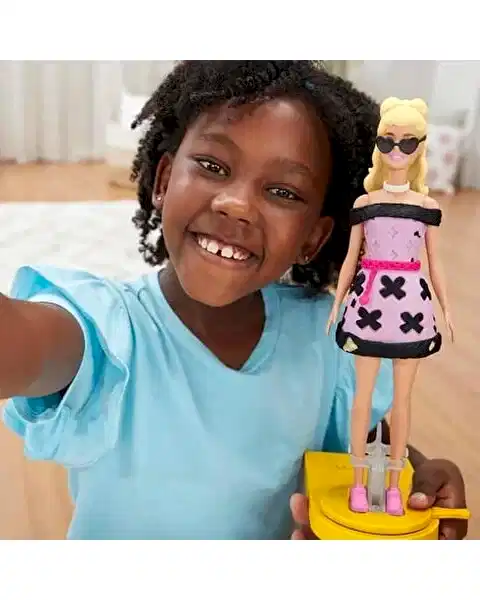 Play Doh Barbie Tasarımcı Moda Gösterisi G31564