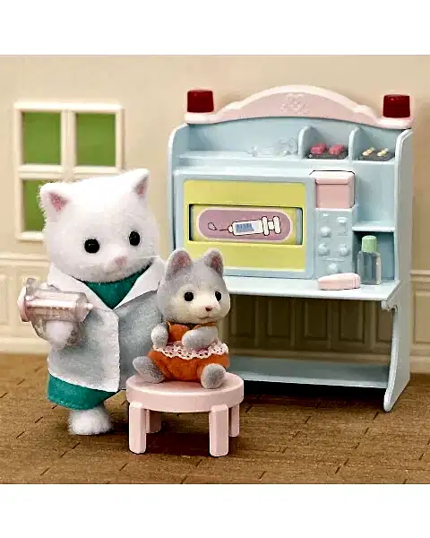 Sylvanian Families Köy Doktoru Başlangıç Seti